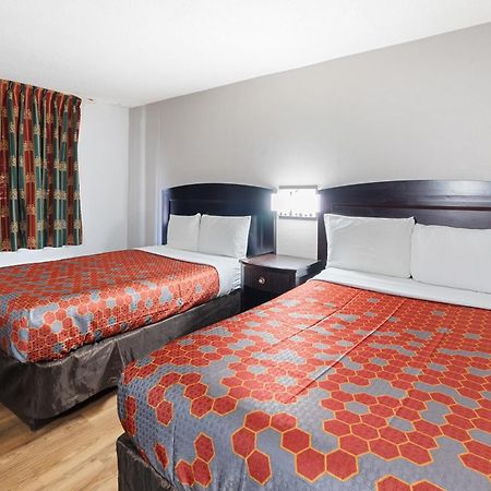 Red Carpet Inn Philadelphia Airport Lester Εξωτερικό φωτογραφία