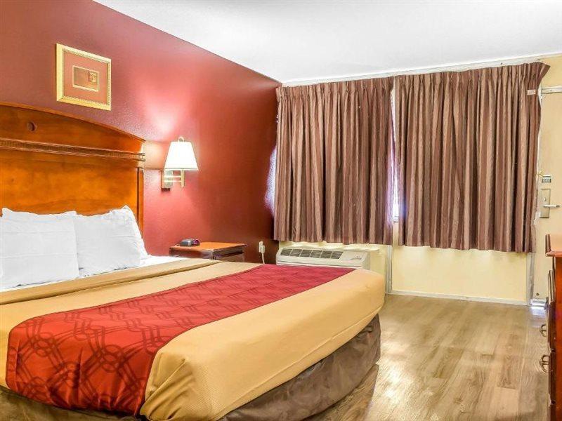 Red Carpet Inn Philadelphia Airport Lester Εξωτερικό φωτογραφία