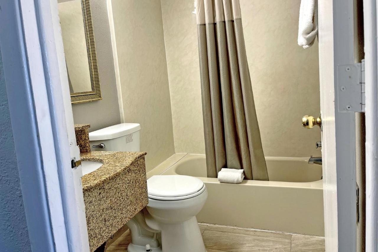 Red Carpet Inn Philadelphia Airport Lester Εξωτερικό φωτογραφία