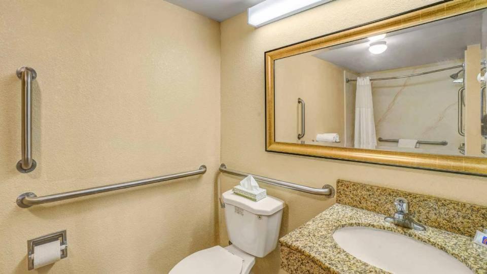 Red Carpet Inn Philadelphia Airport Lester Εξωτερικό φωτογραφία