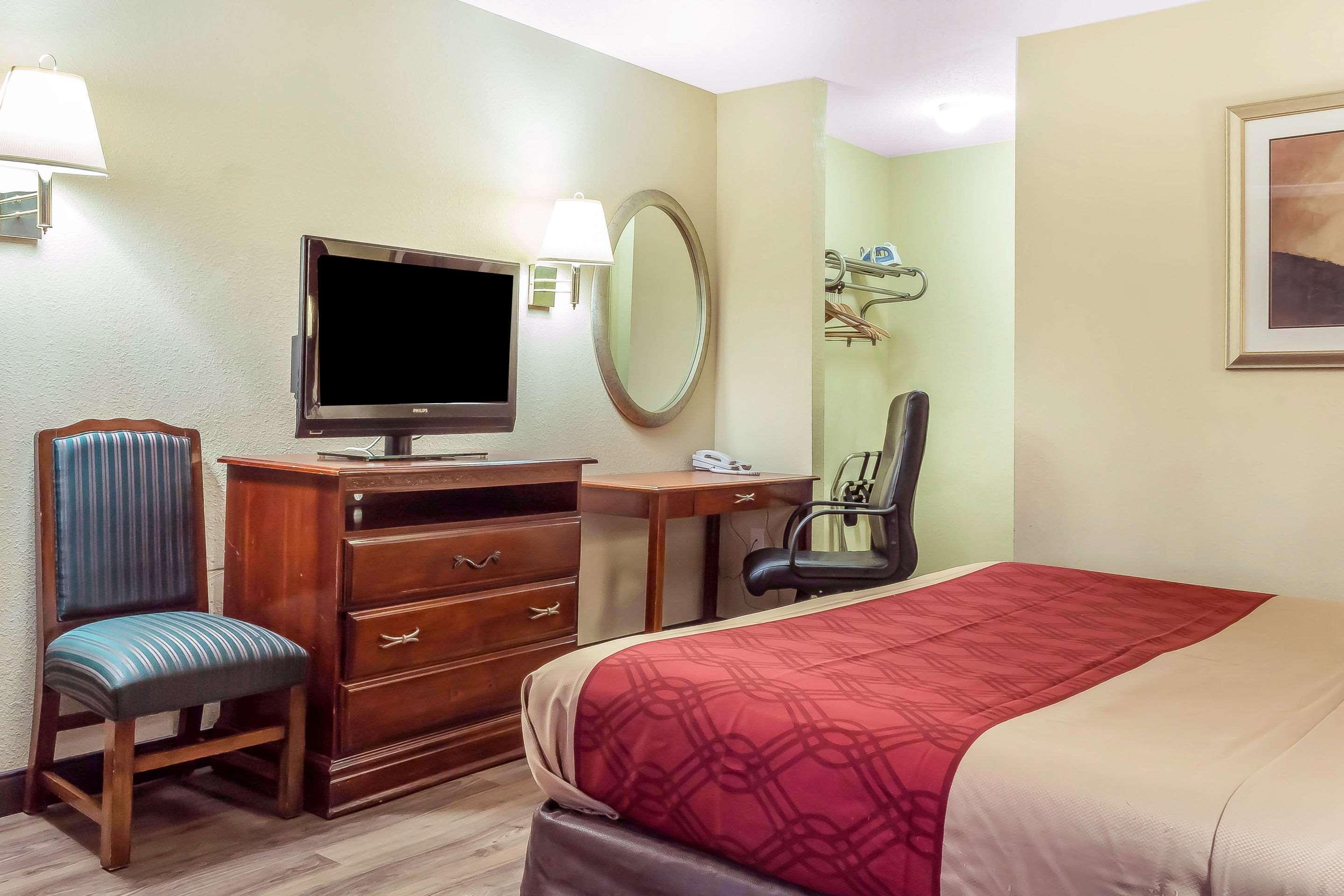 Red Carpet Inn Philadelphia Airport Lester Εξωτερικό φωτογραφία