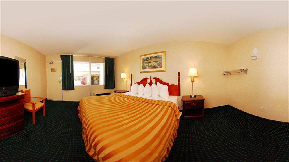Red Carpet Inn Philadelphia Airport Lester Εξωτερικό φωτογραφία
